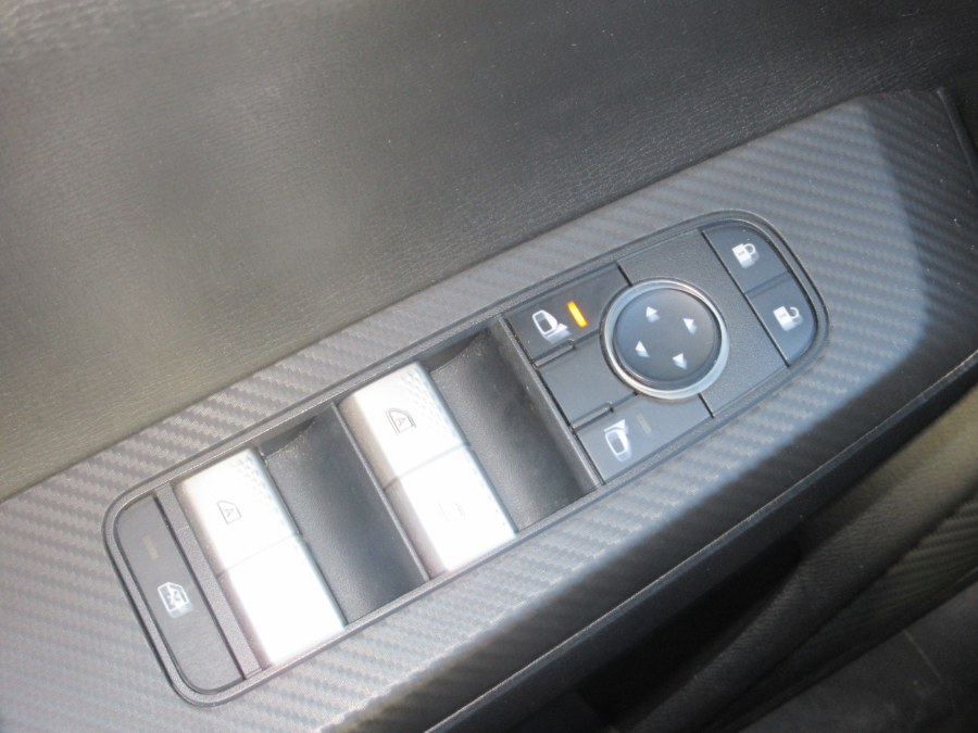 2022 Mitsubishi Outlander SE Launch Edition FWD, available for sale in Linden, New Jersey | Route 27 Auto Mall. Linden, New Jersey 2022 Mitsubishi Outlander SE Launch Edition FWD, available for sale in Linden, New Jersey | Route 27 Auto Mall. Linden, New Jersey