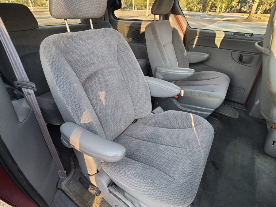 2005 Dodge Caravan 4dr SXT, available for sale in Longwood, Florida | Majestic Autos Inc.. Longwood, Florida 2005 Dodge Caravan 4dr SXT, available for sale in Longwood, Florida | Majestic Autos Inc.. Longwood, Florida