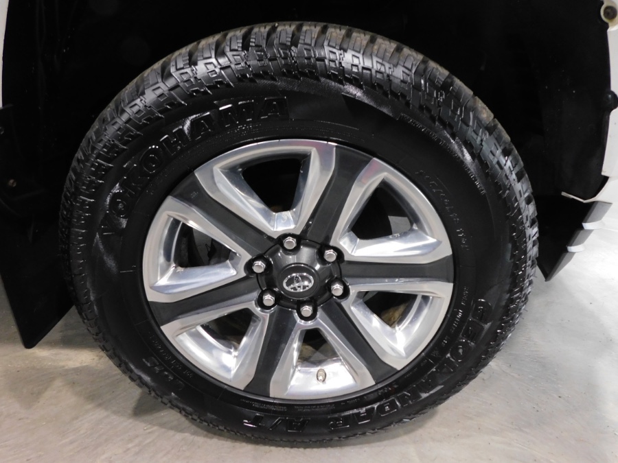 2017 Toyota Tacoma Limited Double Cab 5'' Bed V6 4x4 AT (Natl), available for sale in Lodi, New Jersey | Auto Gallery. Lodi, New Jersey 2017 Toyota Tacoma Limited Double Cab 5'' Bed V6 4x4 AT (Natl), available for sale in Lodi, New Jersey | Auto Gallery. Lodi, New Jersey