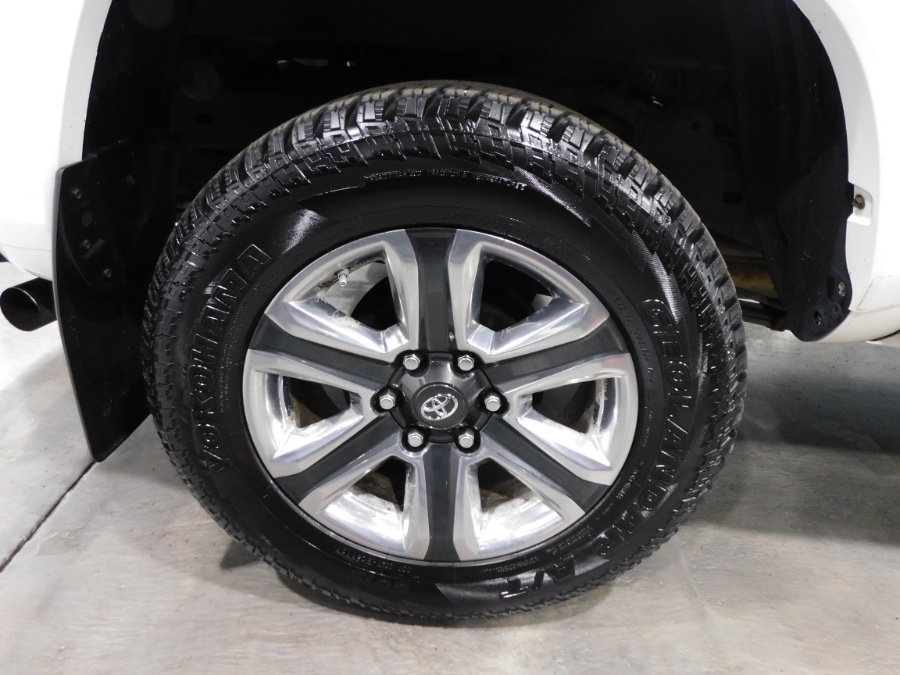 2017 Toyota Tacoma Limited Double Cab 5'' Bed V6 4x4 AT (Natl), available for sale in Lodi, New Jersey | Auto Gallery. Lodi, New Jersey 2017 Toyota Tacoma Limited Double Cab 5'' Bed V6 4x4 AT (Natl), available for sale in Lodi, New Jersey | Auto Gallery. Lodi, New Jersey