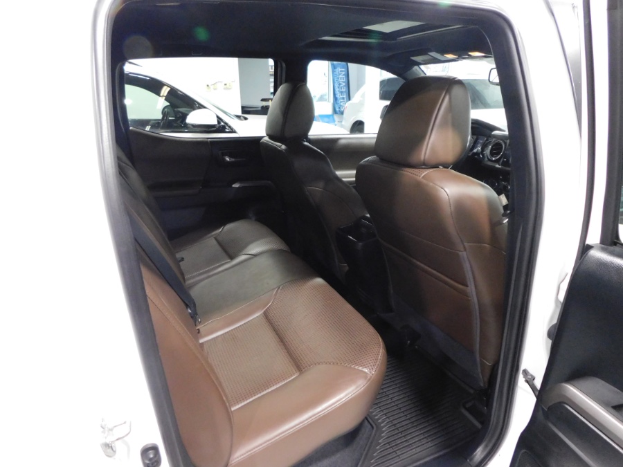 2017 Toyota Tacoma Limited Double Cab 5'' Bed V6 4x4 AT (Natl), available for sale in Lodi, New Jersey | Auto Gallery. Lodi, New Jersey 2017 Toyota Tacoma Limited Double Cab 5'' Bed V6 4x4 AT (Natl), available for sale in Lodi, New Jersey | Auto Gallery. Lodi, New Jersey