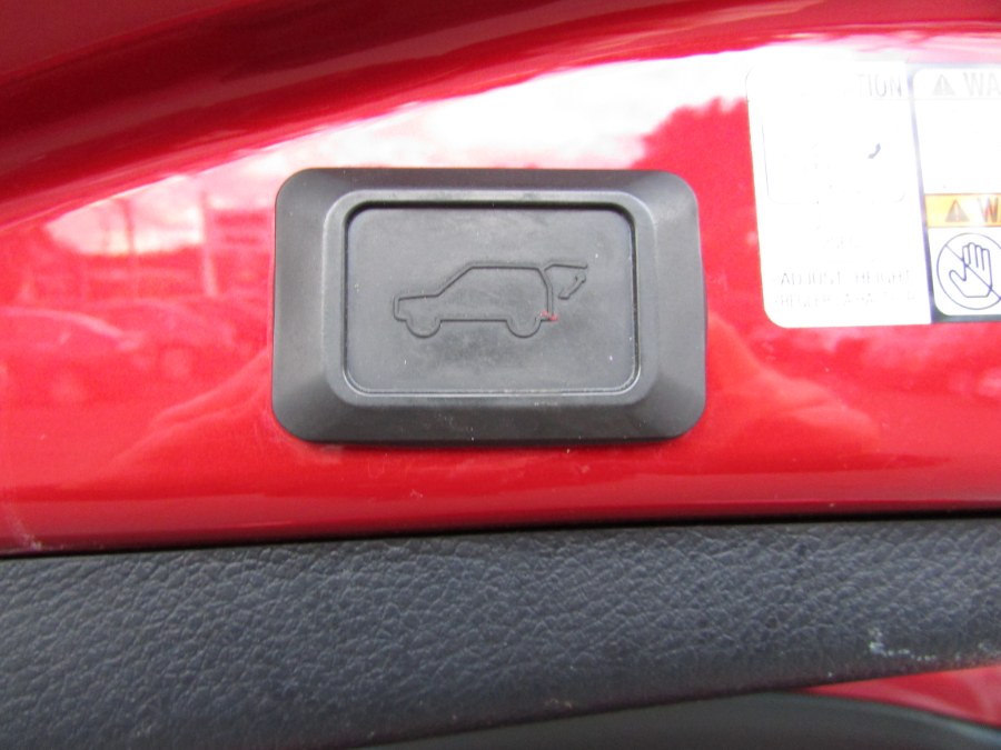 2016 Toyota RAV4 AWD 4dr XLE (Natl), available for sale in East Windsor, Connecticut | United Auto Sales of E Windsor, Inc. East Windsor, Connecticut 2016 Toyota RAV4 AWD 4dr XLE (Natl), available for sale in East Windsor, Connecticut | United Auto Sales of E Windsor, Inc. East Windsor, Connecticut
