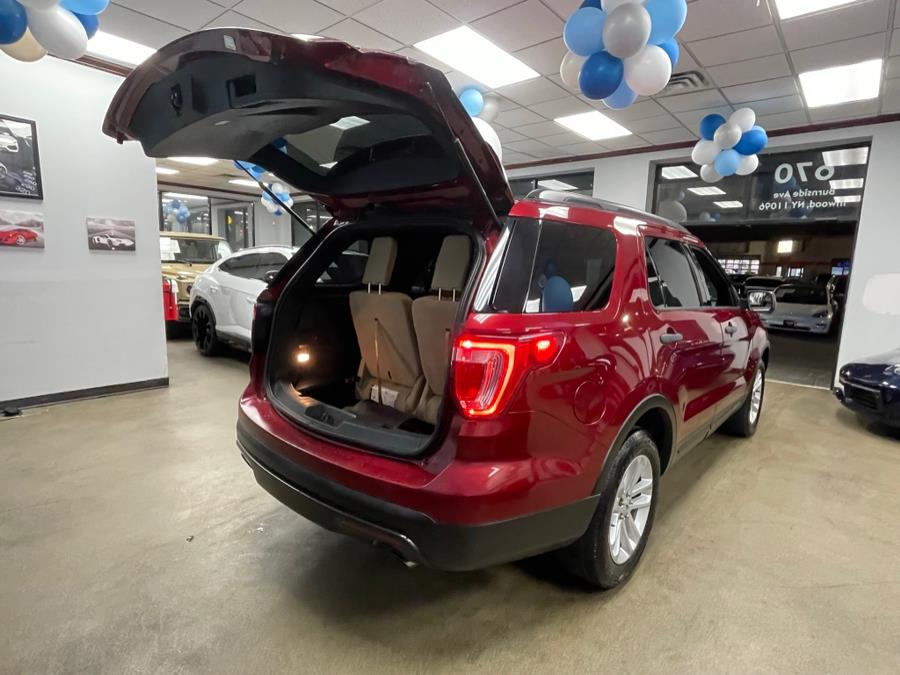 Used Ford Explorer Base FWD 2017 | 5 Towns Drive. Inwood, New York Used Ford Explorer Base FWD 2017 | 5 Towns Drive. Inwood, New York