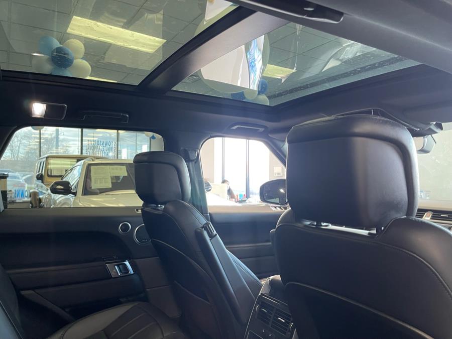 Used Land Rover Range Rover Sport V8 Supercharged Dynamic 2019 | 5 Towns Drive. Inwood, New York Used Land Rover Range Rover Sport V8 Supercharged Dynamic 2019 | 5 Towns Drive. Inwood, New York