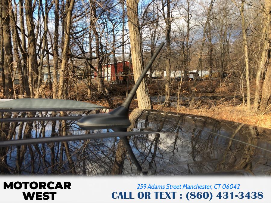 2013 Jeep Grand Cherokee 4WD 4dr Laredo, available for sale in Manchester, Connecticut | Motorcar West. Manchester, Connecticut 2013 Jeep Grand Cherokee 4WD 4dr Laredo, available for sale in Manchester, Connecticut | Motorcar West. Manchester, Connecticut