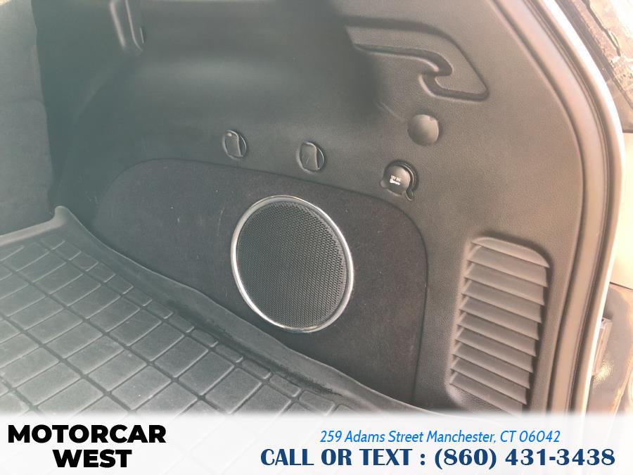 2013 Jeep Grand Cherokee 4WD 4dr Laredo, available for sale in Manchester, Connecticut | Motorcar West. Manchester, Connecticut 2013 Jeep Grand Cherokee 4WD 4dr Laredo, available for sale in Manchester, Connecticut | Motorcar West. Manchester, Connecticut