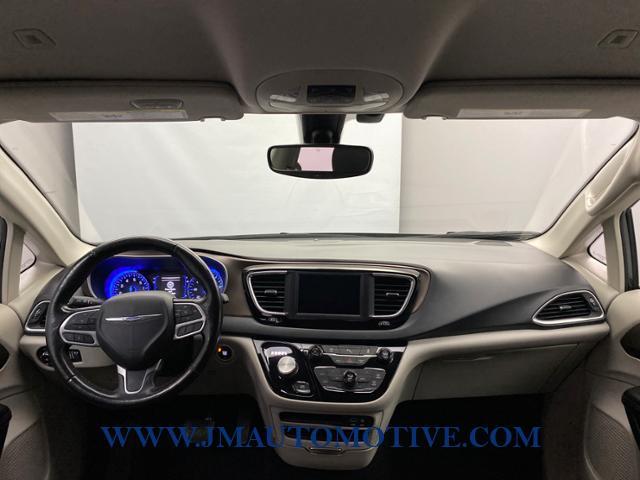2019 Chrysler Pacifica Touring L FWD, available for sale in Naugatuck, Connecticut | J&M Automotive Sls&Svc LLC. Naugatuck, Connecticut 2019 Chrysler Pacifica Touring L FWD, available for sale in Naugatuck, Connecticut | J&M Automotive Sls&Svc LLC. Naugatuck, Connecticut