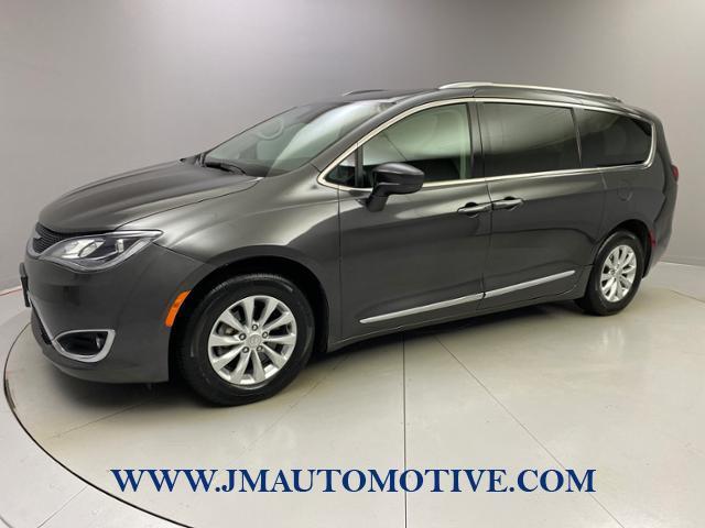 2019 Chrysler Pacifica Touring L FWD, available for sale in Naugatuck, Connecticut | J&M Automotive Sls&Svc LLC. Naugatuck, Connecticut