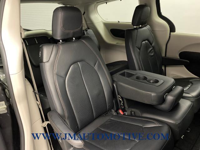 2019 Chrysler Pacifica Touring L FWD, available for sale in Naugatuck, Connecticut | J&M Automotive Sls&Svc LLC. Naugatuck, Connecticut 2019 Chrysler Pacifica Touring L FWD, available for sale in Naugatuck, Connecticut | J&M Automotive Sls&Svc LLC. Naugatuck, Connecticut