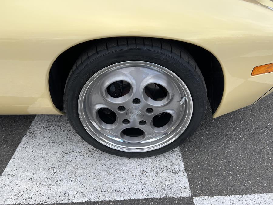 1982 Porsche 928 2dr Coupe, available for sale in Waterbury, Connecticut | National Auto Brokers, Inc.. Waterbury, Connecticut 1982 Porsche 928 2dr Coupe, available for sale in Waterbury, Connecticut | National Auto Brokers, Inc.. Waterbury, Connecticut