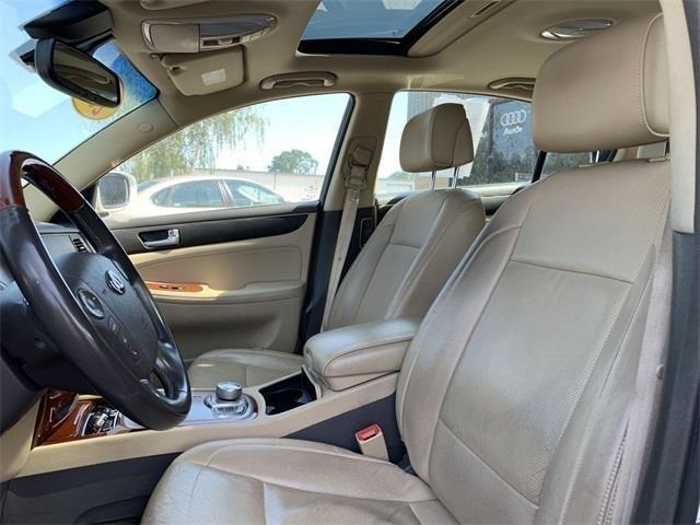 2012 Hyundai Genesis 5.0, available for sale in Stratford, Connecticut | Wiz Leasing Inc. Stratford, Connecticut 2012 Hyundai Genesis 5.0, available for sale in Stratford, Connecticut | Wiz Leasing Inc. Stratford, Connecticut