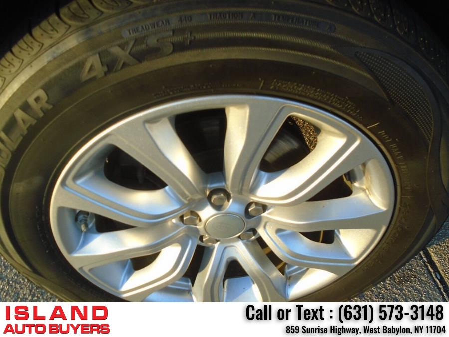 2017 Land Rover Range Rover Evoque SE AWD 4dr SUV, available for sale in West Babylon, New York | Island Auto Buyers. West Babylon, New York 2017 Land Rover Range Rover Evoque SE AWD 4dr SUV, available for sale in West Babylon, New York | Island Auto Buyers. West Babylon, New York