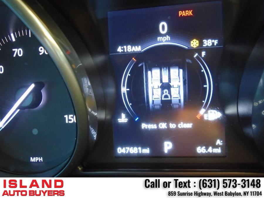 2017 Land Rover Range Rover Evoque SE AWD 4dr SUV, available for sale in West Babylon, New York | Island Auto Buyers. West Babylon, New York 2017 Land Rover Range Rover Evoque SE AWD 4dr SUV, available for sale in West Babylon, New York | Island Auto Buyers. West Babylon, New York