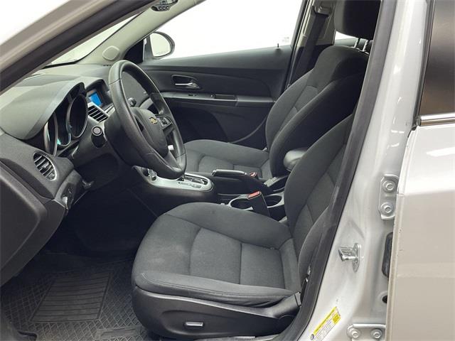 Used Chevrolet Cruze Limited 1LT 2016 | Eastchester Motor Cars. Bronx, New York Used Chevrolet Cruze Limited 1LT 2016 | Eastchester Motor Cars. Bronx, New York