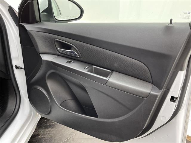 Used Chevrolet Cruze Limited 1LT 2016 | Eastchester Motor Cars. Bronx, New York Used Chevrolet Cruze Limited 1LT 2016 | Eastchester Motor Cars. Bronx, New York