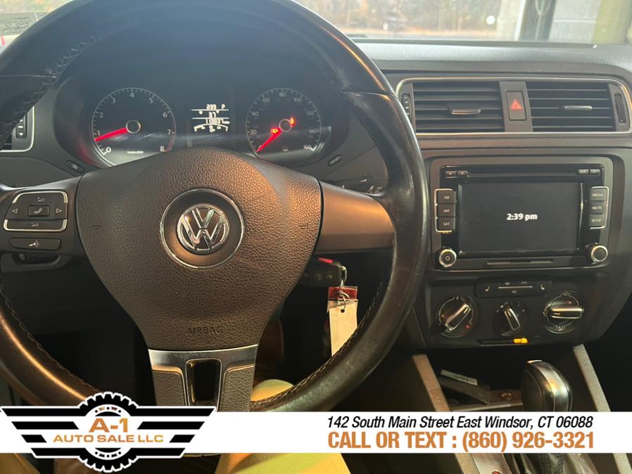 2011 Volkswagen Jetta Sedan 4dr Auto SE w/Convenience & Sunroof PZEV, available for sale in East Windsor, Connecticut | A1 Auto Sale LLC. East Windsor, Connecticut 2011 Volkswagen Jetta Sedan 4dr Auto SE w/Convenience & Sunroof PZEV, available for sale in East Windsor, Connecticut | A1 Auto Sale LLC. East Windsor, Connecticut