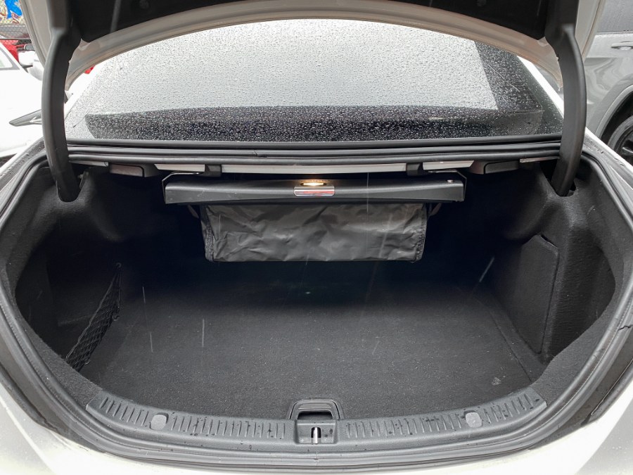2017 Mercedes-Benz E-Class E 300 Luxury RWD Sedan, available for sale in Newark, New Jersey | RT Auto Center LLC. Newark, New Jersey 2017 Mercedes-Benz E-Class E 300 Luxury RWD Sedan, available for sale in Newark, New Jersey | RT Auto Center LLC. Newark, New Jersey