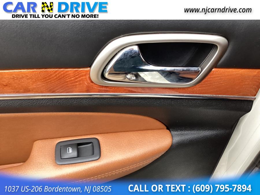 2012 Jeep Grand Cherokee Overland 4WD, available for sale in Bordentown, New Jersey | Car N Drive. Bordentown, New Jersey 2012 Jeep Grand Cherokee Overland 4WD, available for sale in Bordentown, New Jersey | Car N Drive. Bordentown, New Jersey
