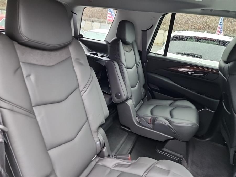 Used Cadillac Escalade 4WD 4dr Luxury 2020 | L.I. Auto Gallery. Islip, New York Used Cadillac Escalade 4WD 4dr Luxury 2020 | L.I. Auto Gallery. Islip, New York