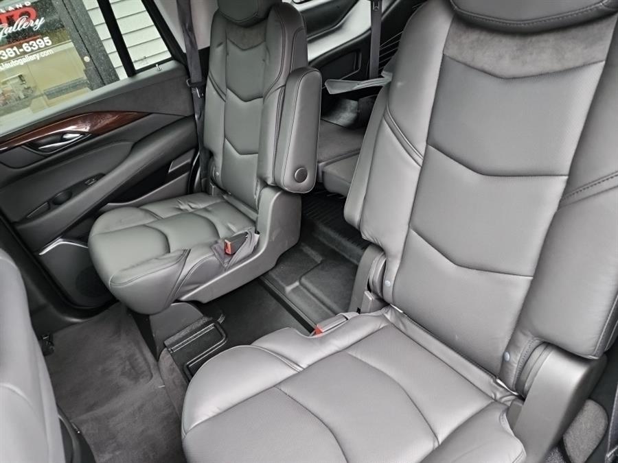Used Cadillac Escalade 4WD 4dr Luxury 2020 | L.I. Auto Gallery. Islip, New York Used Cadillac Escalade 4WD 4dr Luxury 2020 | L.I. Auto Gallery. Islip, New York