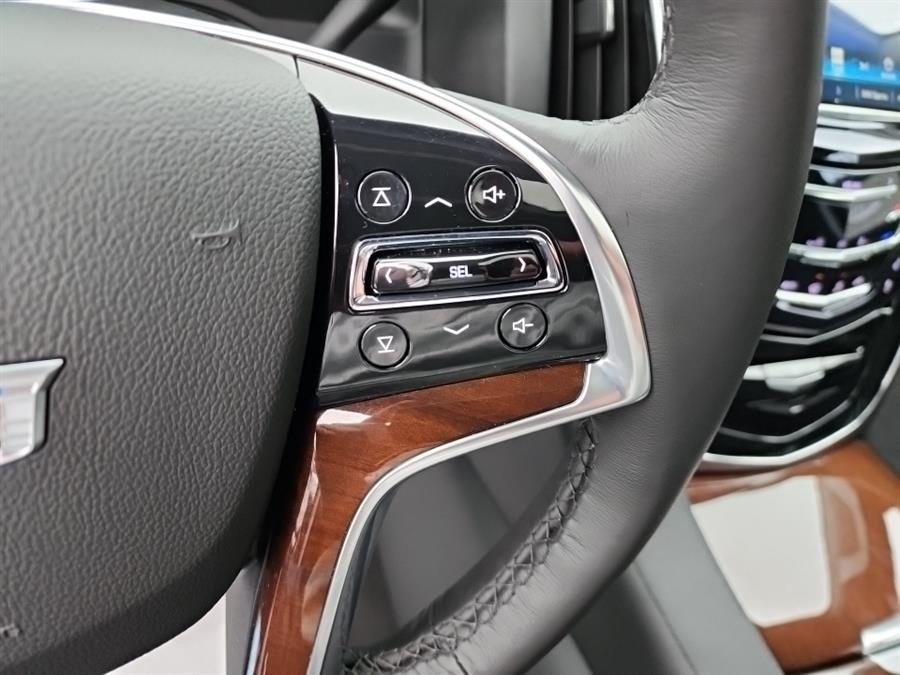 Used Cadillac Escalade 4WD 4dr Luxury 2020 | L.I. Auto Gallery. Islip, New York Used Cadillac Escalade 4WD 4dr Luxury 2020 | L.I. Auto Gallery. Islip, New York