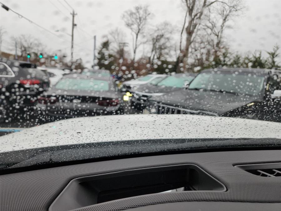 Used Cadillac Escalade 4WD 4dr Luxury 2020 | L.I. Auto Gallery. Islip, New York Used Cadillac Escalade 4WD 4dr Luxury 2020 | L.I. Auto Gallery. Islip, New York