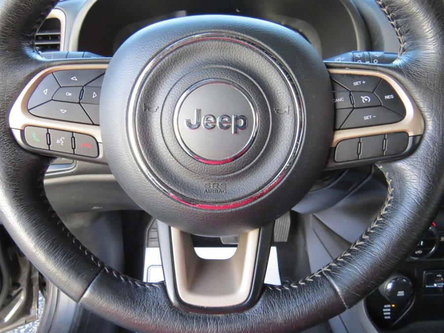 2016 Jeep Renegade Limited 4x4 4dr SUV, available for sale in Auburn, Maine | Lake City Exports Inc. Auburn, Maine 2016 Jeep Renegade Limited 4x4 4dr SUV, available for sale in Auburn, Maine | Lake City Exports Inc. Auburn, Maine