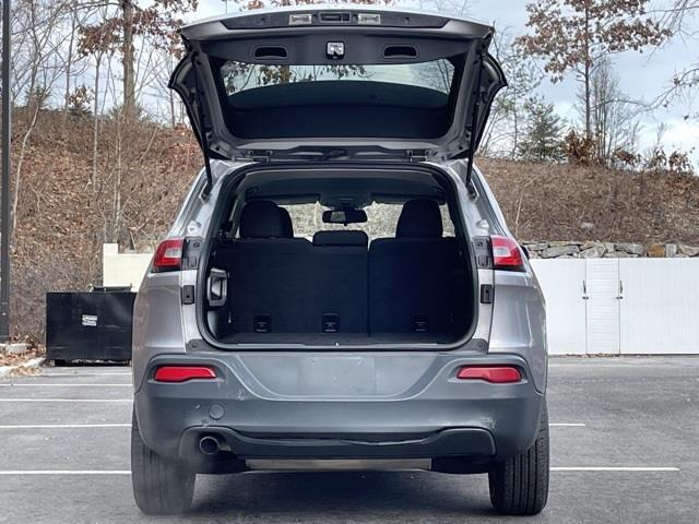 2017 Jeep Cherokee Latitude, available for sale in Brookfield, Connecticut | Blasius Federal Road. Brookfield, Connecticut 2017 Jeep Cherokee Latitude, available for sale in Brookfield, Connecticut | Blasius Federal Road. Brookfield, Connecticut