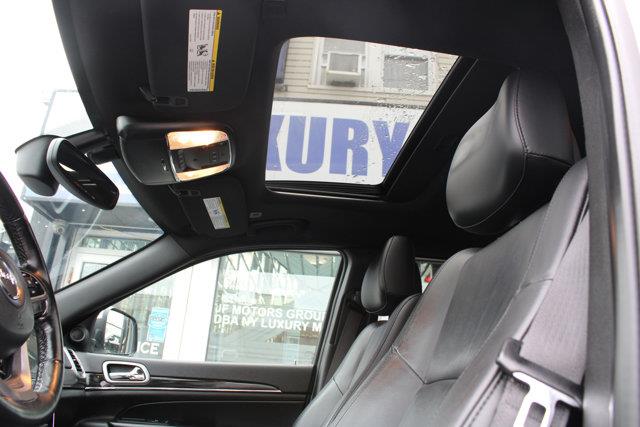 Used Jeep Grand Cherokee Limited 2020 | NY Luxury Motors. Elmont, New York Used Jeep Grand Cherokee Limited 2020 | NY Luxury Motors. Elmont, New York