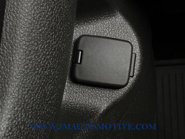 2013 Ford Edge 4dr SEL AWD, available for sale in Naugatuck, Connecticut | J&M Automotive Sls&Svc LLC. Naugatuck, Connecticut 2013 Ford Edge 4dr SEL AWD, available for sale in Naugatuck, Connecticut | J&M Automotive Sls&Svc LLC. Naugatuck, Connecticut