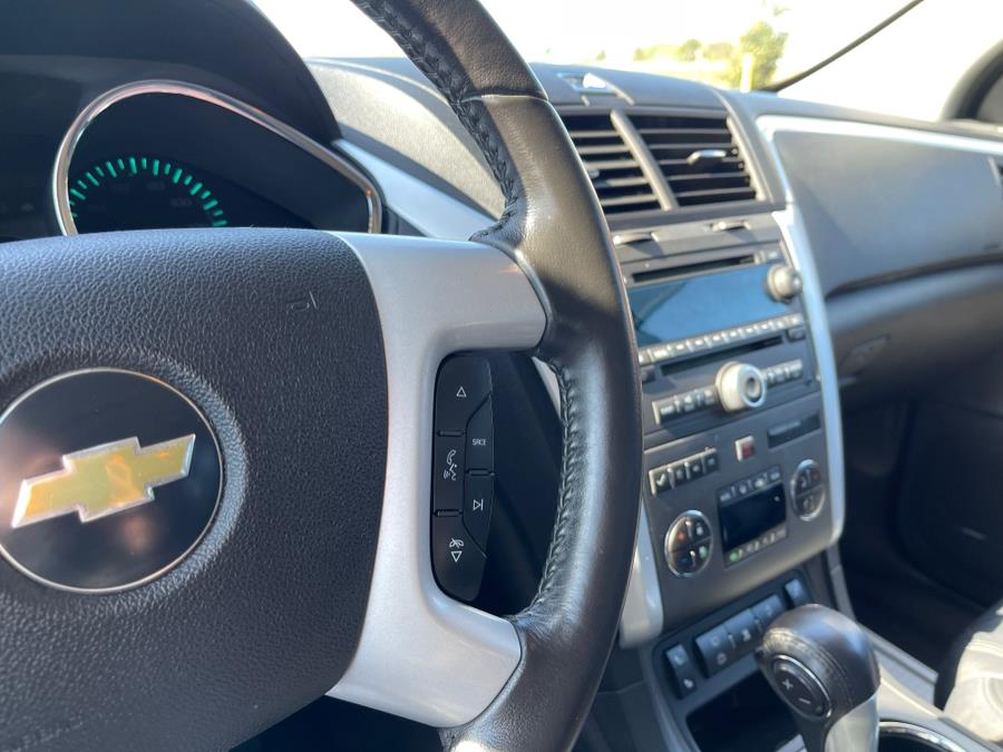 2010 Chevrolet Traverse AWD 4dr LT w/2LT, available for sale in Darien, Wisconsin | Geneva Motor Cars. Darien, Wisconsin 2010 Chevrolet Traverse AWD 4dr LT w/2LT, available for sale in Darien, Wisconsin | Geneva Motor Cars. Darien, Wisconsin