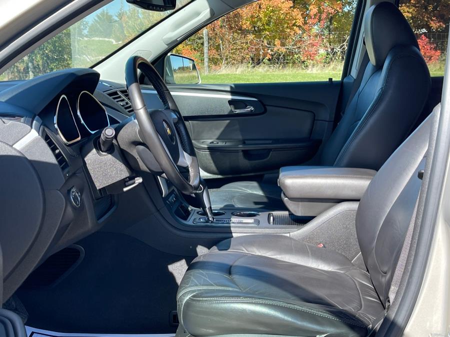 2010 Chevrolet Traverse AWD 4dr LT w/2LT, available for sale in Darien, Wisconsin | Geneva Motor Cars. Darien, Wisconsin 2010 Chevrolet Traverse AWD 4dr LT w/2LT, available for sale in Darien, Wisconsin | Geneva Motor Cars. Darien, Wisconsin