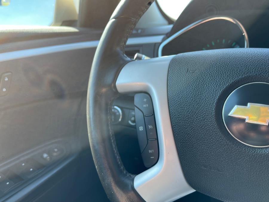 2010 Chevrolet Traverse AWD 4dr LT w/2LT, available for sale in Darien, Wisconsin | Geneva Motor Cars. Darien, Wisconsin 2010 Chevrolet Traverse AWD 4dr LT w/2LT, available for sale in Darien, Wisconsin | Geneva Motor Cars. Darien, Wisconsin