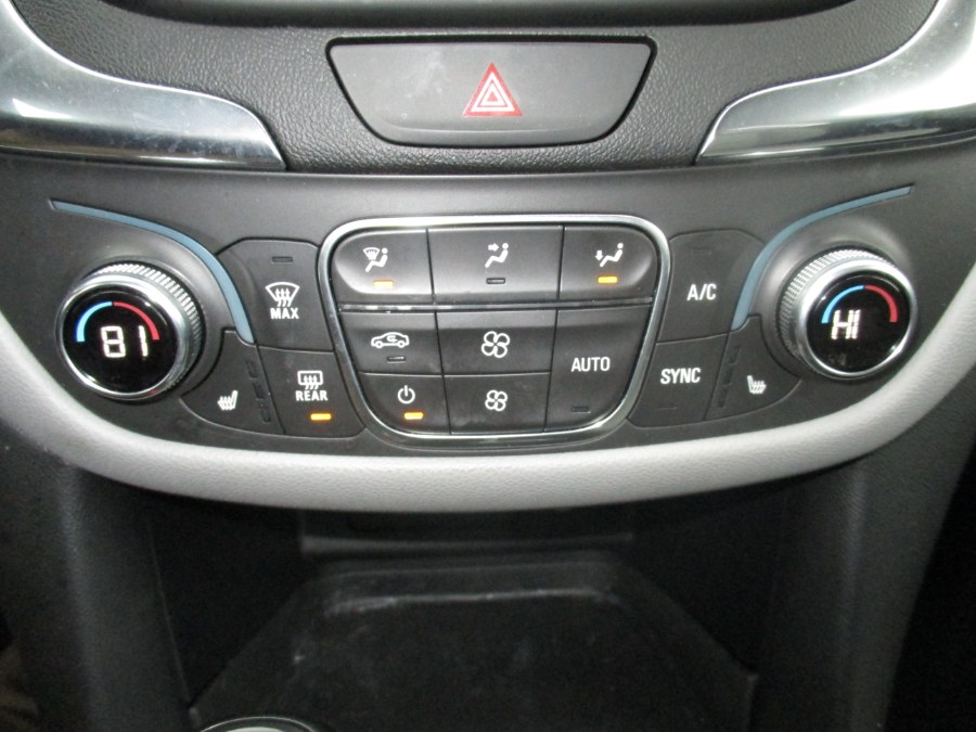 2020 Chevrolet Equinox AWD 4dr LT w/1LT, available for sale in New Britain, Connecticut | Universal Motors LLC. New Britain, Connecticut 2020 Chevrolet Equinox AWD 4dr LT w/1LT, available for sale in New Britain, Connecticut | Universal Motors LLC. New Britain, Connecticut