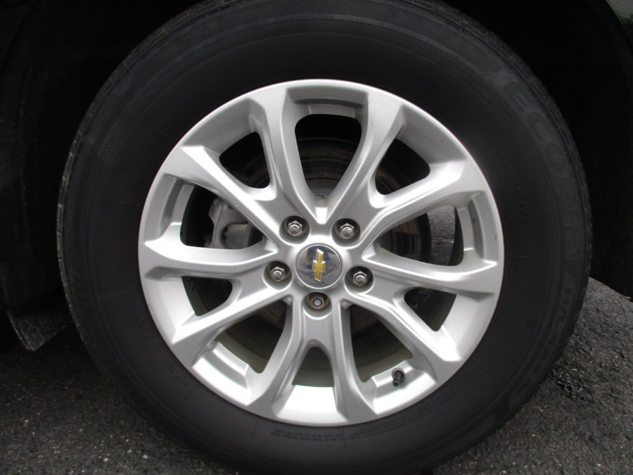 2020 Chevrolet Equinox AWD 4dr LT w/1LT, available for sale in New Britain, Connecticut | Universal Motors LLC. New Britain, Connecticut 2020 Chevrolet Equinox AWD 4dr LT w/1LT, available for sale in New Britain, Connecticut | Universal Motors LLC. New Britain, Connecticut