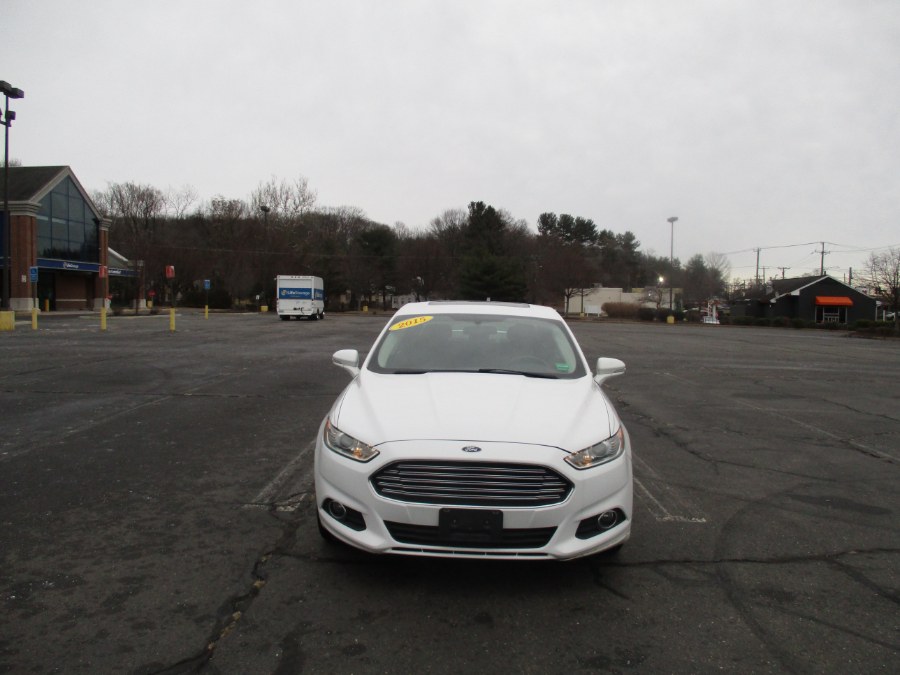 2015 Ford Fusion 4dr Sdn SE FWD, available for sale in New Britain, Connecticut | Universal Motors LLC. New Britain, Connecticut 2015 Ford Fusion 4dr Sdn SE FWD, available for sale in New Britain, Connecticut | Universal Motors LLC. New Britain, Connecticut