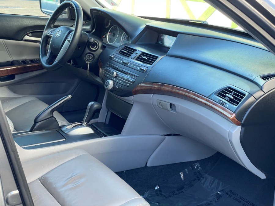2012 Honda Accord Sdn 4dr I4 Auto EX-L, available for sale in Corona, California | Green Light Auto. Corona, California 2012 Honda Accord Sdn 4dr I4 Auto EX-L, available for sale in Corona, California | Green Light Auto. Corona, California