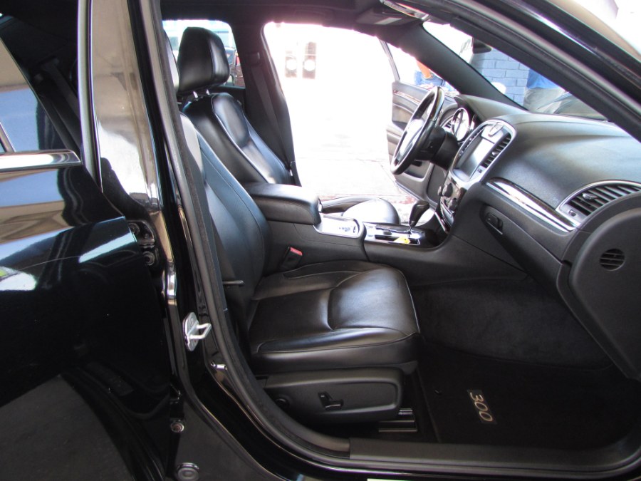 2013 Chrysler 300 4dr Sdn 300C RWD, available for sale in Orlando, Florida | VIP Auto Enterprise, Inc. Orlando, Florida 2013 Chrysler 300 4dr Sdn 300C RWD, available for sale in Orlando, Florida | VIP Auto Enterprise, Inc. Orlando, Florida