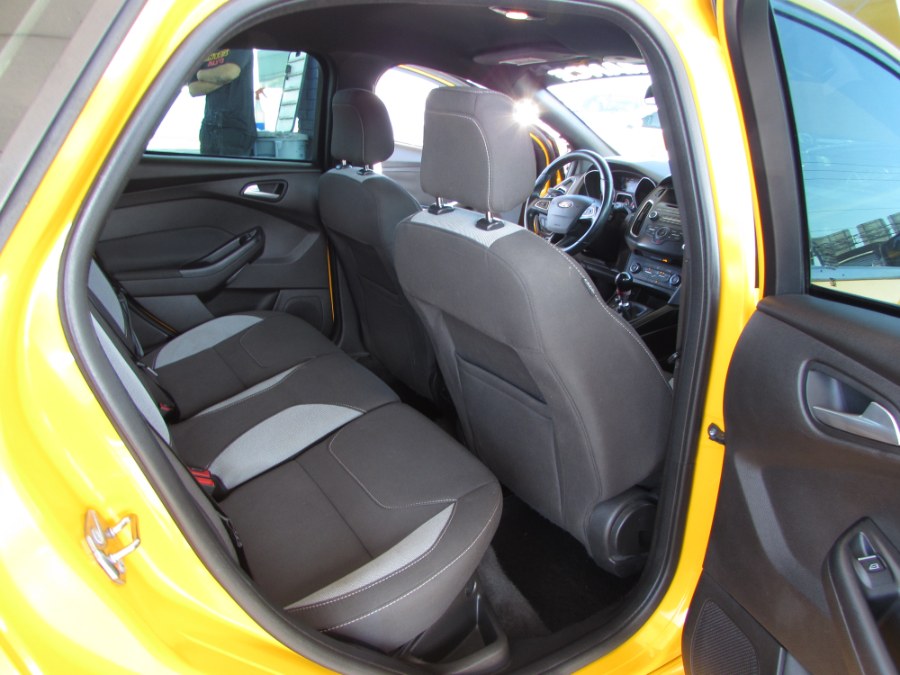 2016 Ford Focus 5dr HB ST, available for sale in Orlando, Florida | VIP Auto Enterprise, Inc. Orlando, Florida 2016 Ford Focus 5dr HB ST, available for sale in Orlando, Florida | VIP Auto Enterprise, Inc. Orlando, Florida