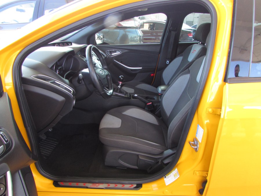 2016 Ford Focus 5dr HB ST, available for sale in Orlando, Florida | VIP Auto Enterprise, Inc. Orlando, Florida 2016 Ford Focus 5dr HB ST, available for sale in Orlando, Florida | VIP Auto Enterprise, Inc. Orlando, Florida