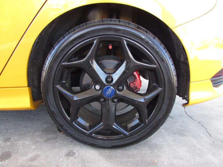 2016 Ford Focus 5dr HB ST, available for sale in Orlando, Florida | VIP Auto Enterprise, Inc. Orlando, Florida 2016 Ford Focus 5dr HB ST, available for sale in Orlando, Florida | VIP Auto Enterprise, Inc. Orlando, Florida