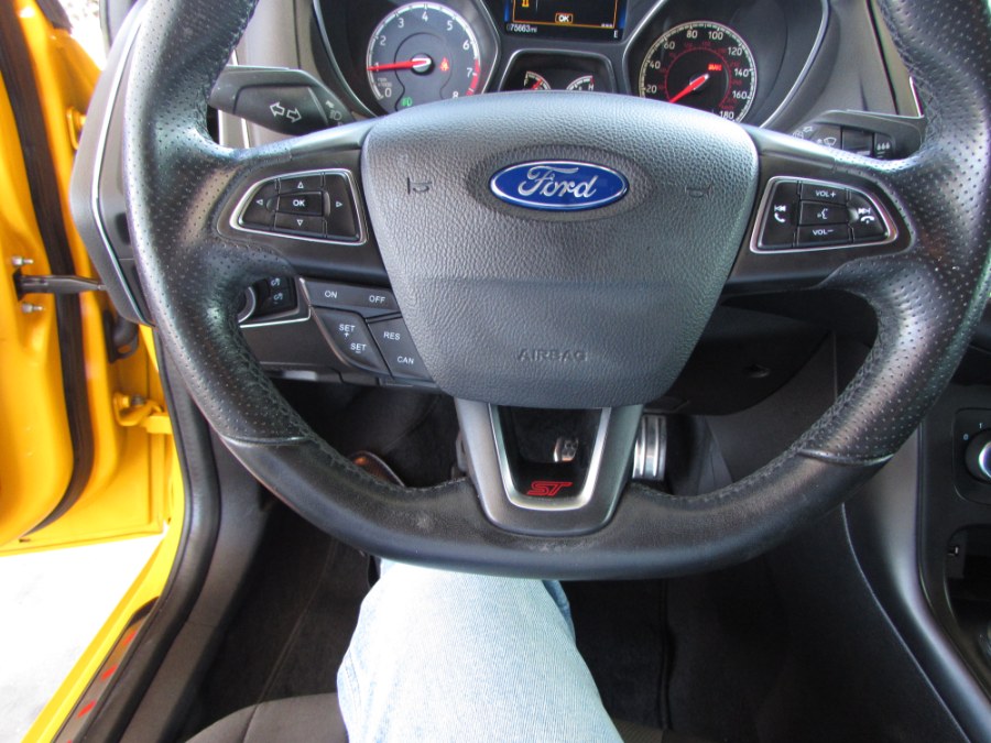 2016 Ford Focus 5dr HB ST, available for sale in Orlando, Florida | VIP Auto Enterprise, Inc. Orlando, Florida 2016 Ford Focus 5dr HB ST, available for sale in Orlando, Florida | VIP Auto Enterprise, Inc. Orlando, Florida