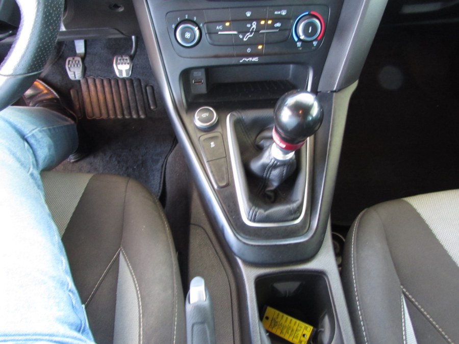 2016 Ford Focus 5dr HB ST, available for sale in Orlando, Florida | VIP Auto Enterprise, Inc. Orlando, Florida 2016 Ford Focus 5dr HB ST, available for sale in Orlando, Florida | VIP Auto Enterprise, Inc. Orlando, Florida