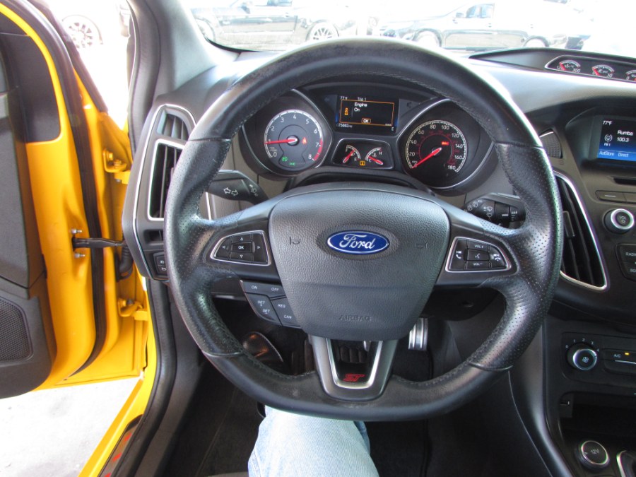 2016 Ford Focus 5dr HB ST, available for sale in Orlando, Florida | VIP Auto Enterprise, Inc. Orlando, Florida 2016 Ford Focus 5dr HB ST, available for sale in Orlando, Florida | VIP Auto Enterprise, Inc. Orlando, Florida