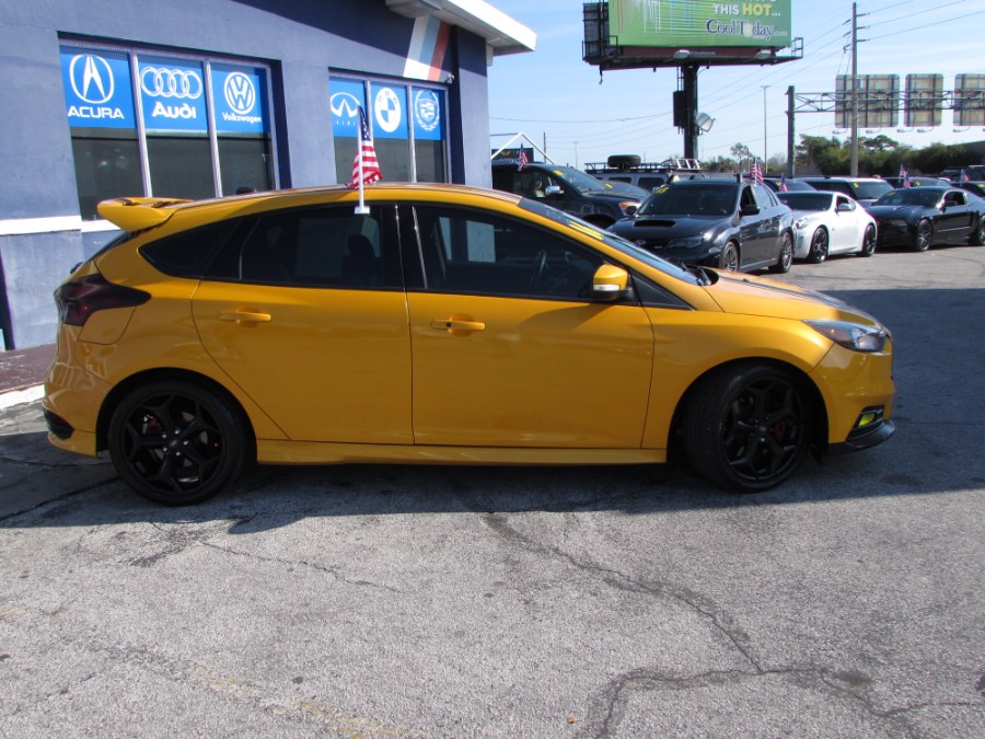 2016 Ford Focus 5dr HB ST, available for sale in Orlando, Florida | VIP Auto Enterprise, Inc. Orlando, Florida 2016 Ford Focus 5dr HB ST, available for sale in Orlando, Florida | VIP Auto Enterprise, Inc. Orlando, Florida