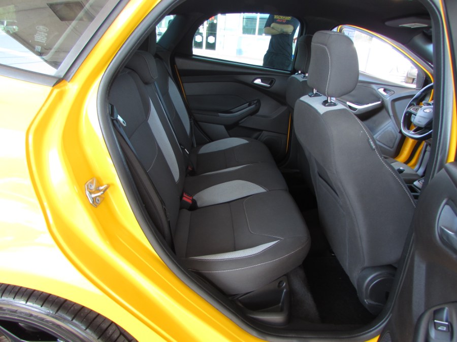 2016 Ford Focus 5dr HB ST, available for sale in Orlando, Florida | VIP Auto Enterprise, Inc. Orlando, Florida 2016 Ford Focus 5dr HB ST, available for sale in Orlando, Florida | VIP Auto Enterprise, Inc. Orlando, Florida