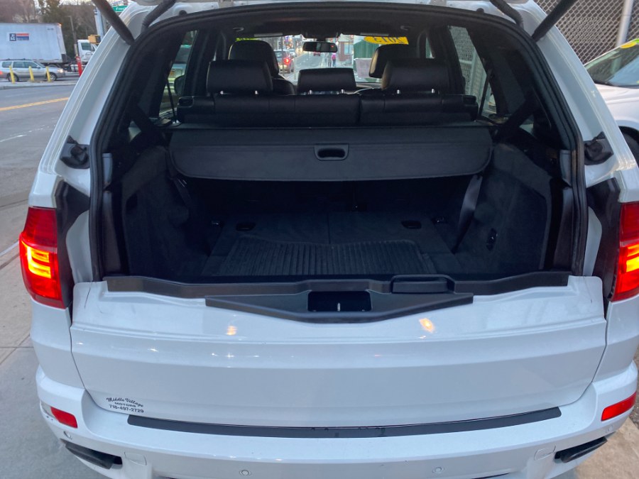 2013 BMW X5 AWD 4dr xDrive35i Sport Activity, available for sale in Middle Village, New York | Middle Village Motors . Middle Village, New York 2013 BMW X5 AWD 4dr xDrive35i Sport Activity, available for sale in Middle Village, New York | Middle Village Motors . Middle Village, New York