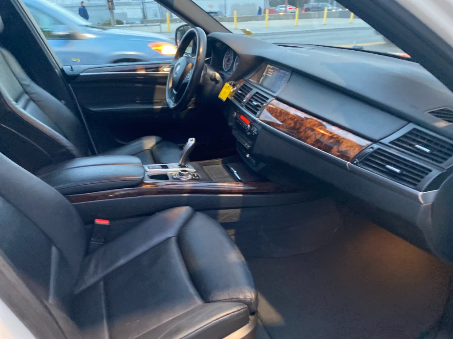 2013 BMW X5 AWD 4dr xDrive35i Sport Activity, available for sale in Middle Village, New York | Middle Village Motors . Middle Village, New York 2013 BMW X5 AWD 4dr xDrive35i Sport Activity, available for sale in Middle Village, New York | Middle Village Motors . Middle Village, New York