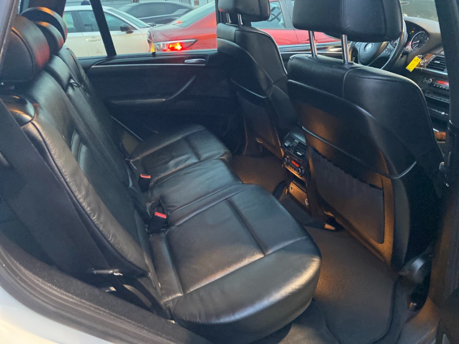 2013 BMW X5 AWD 4dr xDrive35i Sport Activity, available for sale in Middle Village, New York | Middle Village Motors . Middle Village, New York 2013 BMW X5 AWD 4dr xDrive35i Sport Activity, available for sale in Middle Village, New York | Middle Village Motors . Middle Village, New York