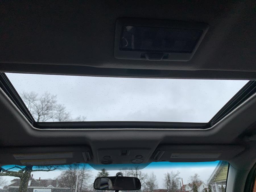 2012 Suzuki Grand Vitara 4WD 4dr Auto Limited, available for sale in Springfield, Massachusetts | Absolute Motors Inc. Springfield, Massachusetts 2012 Suzuki Grand Vitara 4WD 4dr Auto Limited, available for sale in Springfield, Massachusetts | Absolute Motors Inc. Springfield, Massachusetts